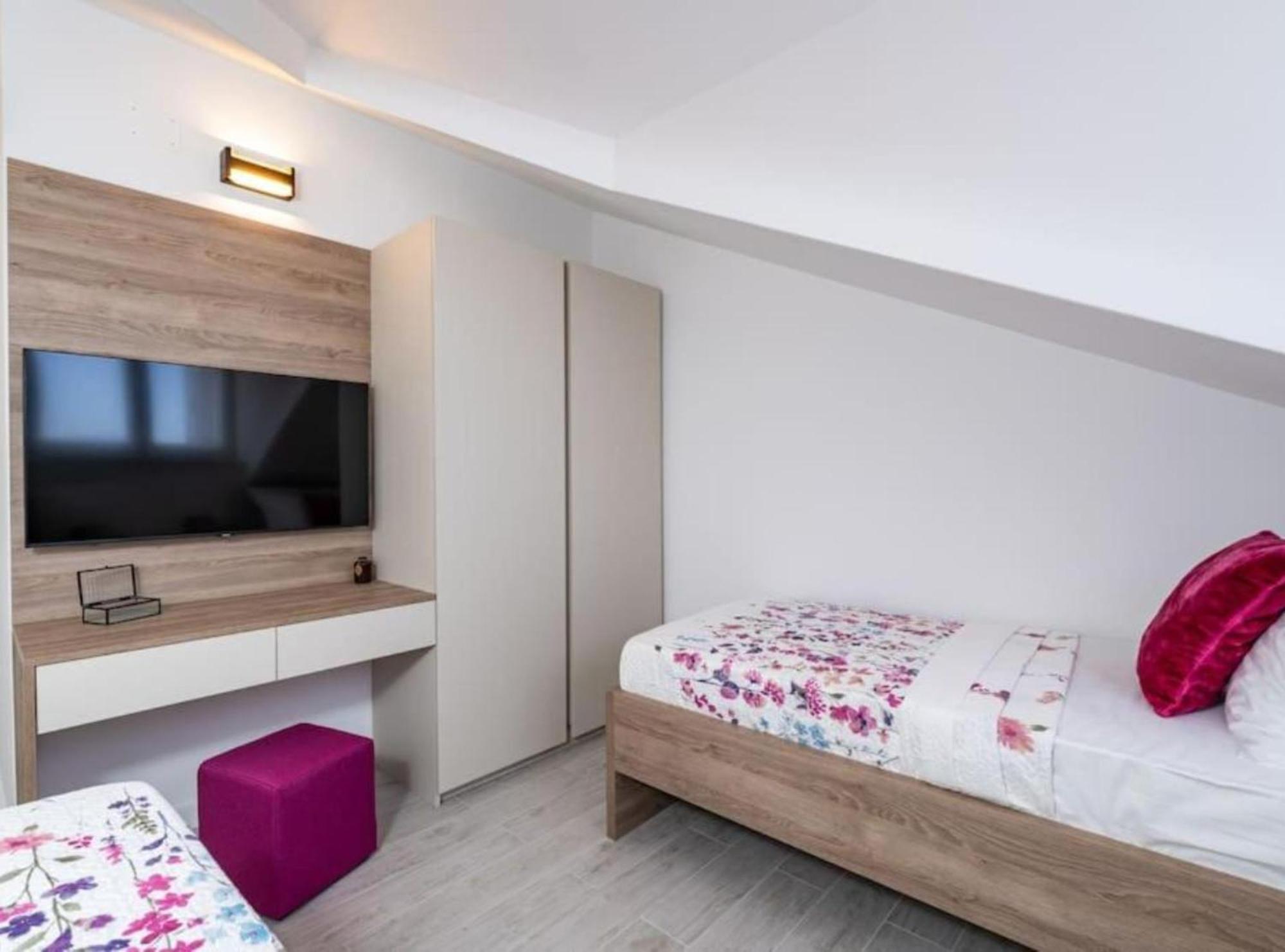 Apartman Friends & Family